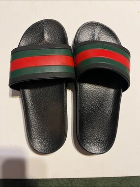 Gucci Black Slides with Green and Red Stripe Band